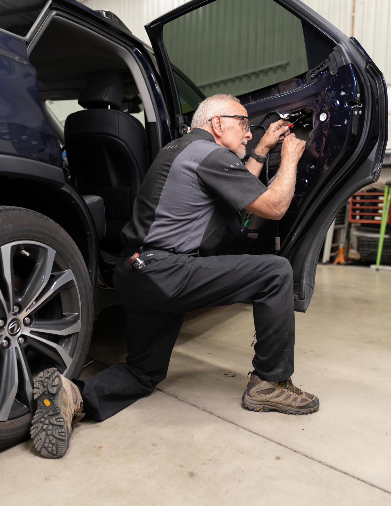 behind-the-repair1